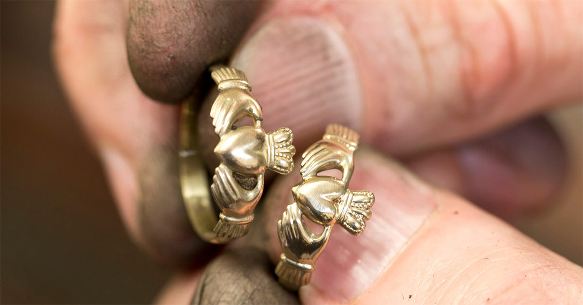 Solvar Jewellery logo