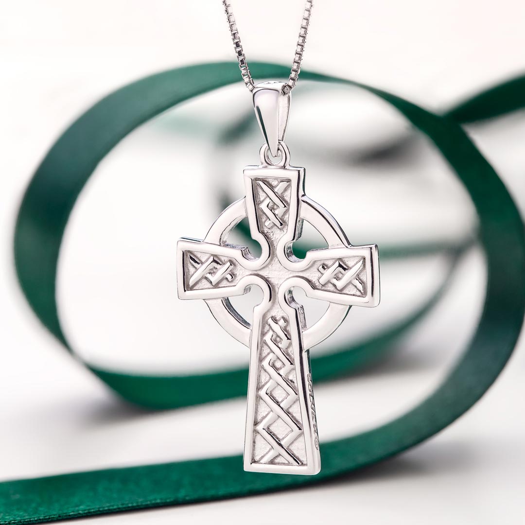 lifestyle image of double-sided celtic cross pendant from solvar