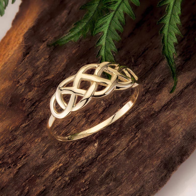 styled image of  Solvar 10k gold woven celtic knot ring s21143