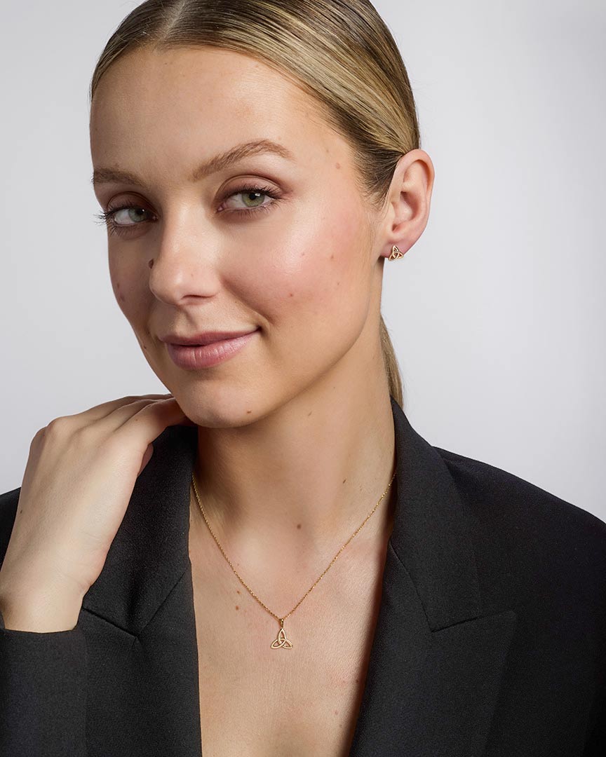 14k gold small trinity knot pendant s44175 on a model 2