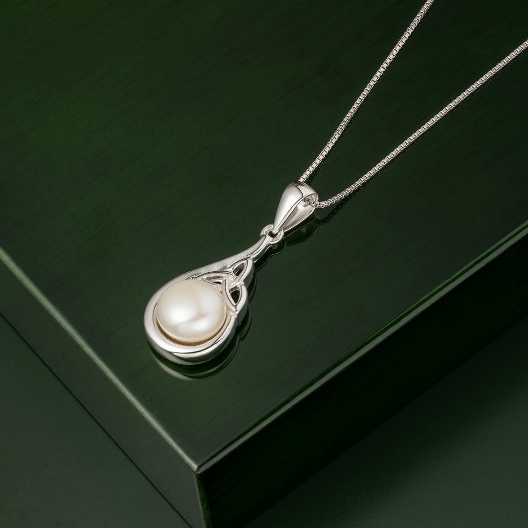 lifestyle image of freshwater pearl trinity knot necklace from Solvar