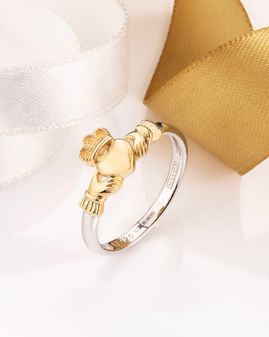 lifestyle image of two tone claddagh ring s21131