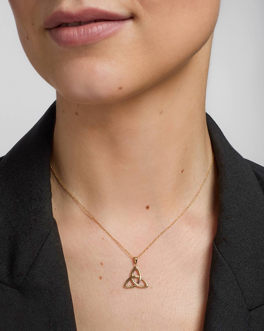 14k gold trinity knot pendant s4215 on a model 1