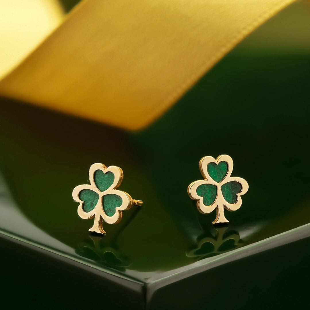 styled image of Solvar 10k gold malachite shamrock stud earrings S34157