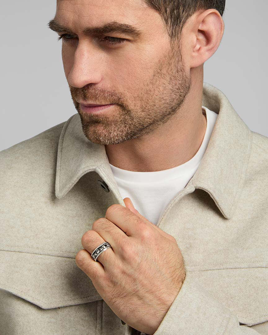 Mens Silver Claddagh Band – Solvar Jewellery